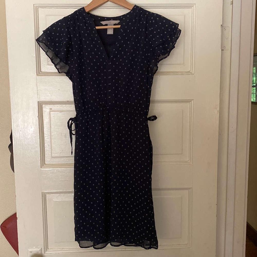 H&M dark navy dress size 0. Excellent condition